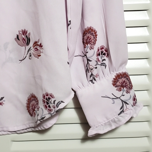 Loft Womans Purple Floral Blouse - Picture 4 of 9